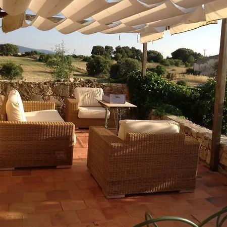 Casa Rota *